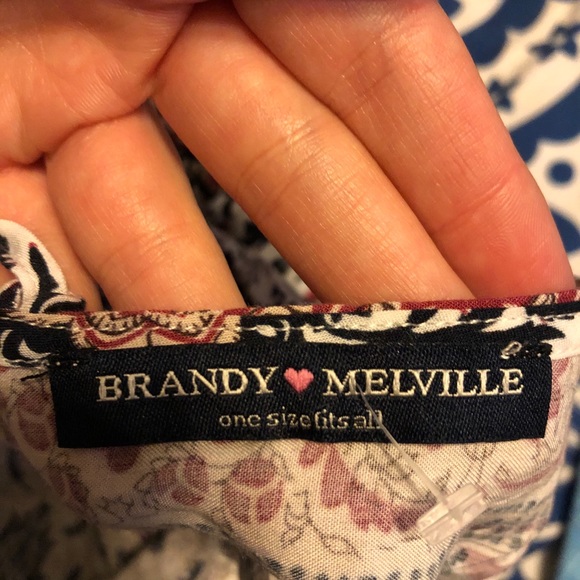 Brandy Melville Romper - Picture 3 of 3